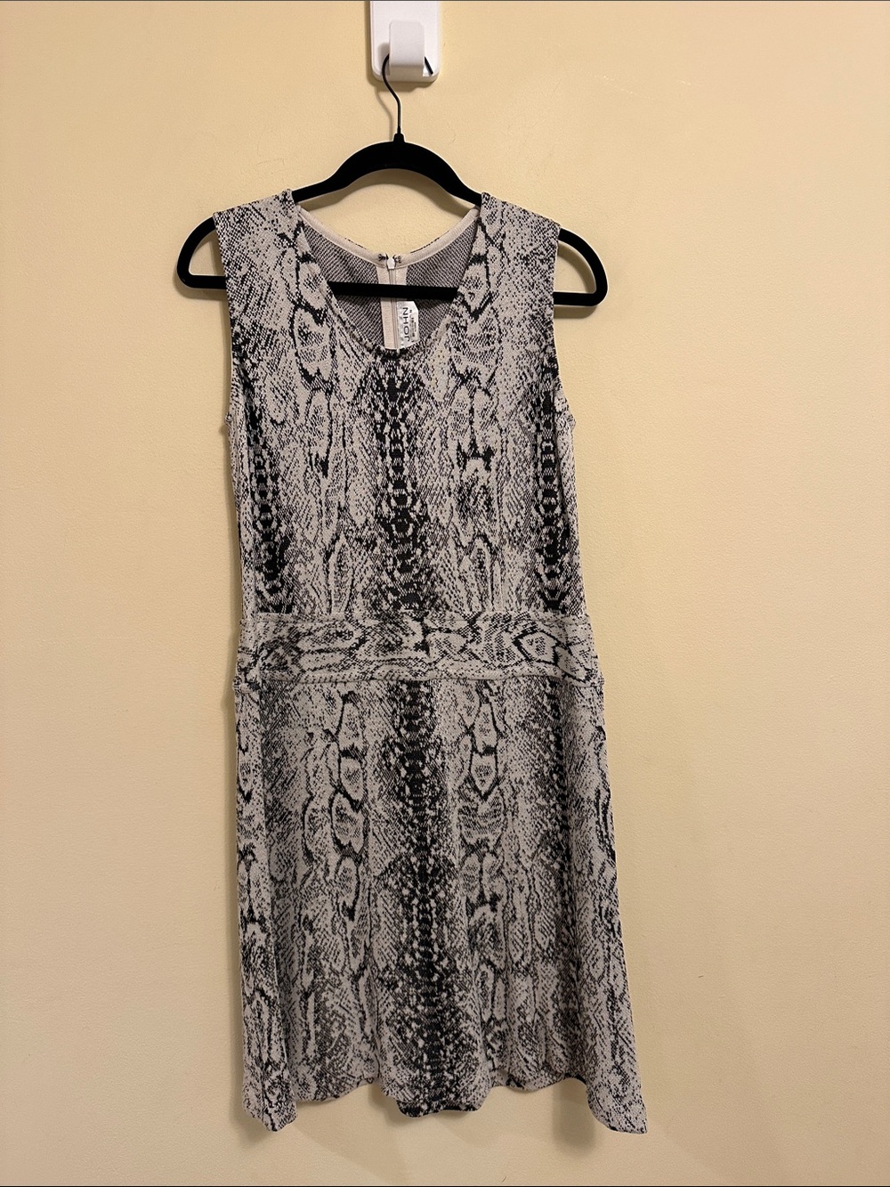 St. John Blazer And Dress Set Snake 10/12 Large - Picture 2 of 7